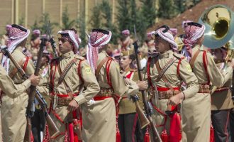 Arabia Saudite ekzekuton tre ushtarë sepse kanë kryer “tradhëti ndaj atdheut”