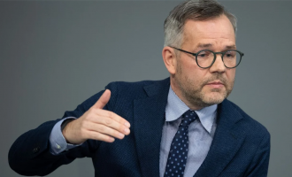 Ministri gjerman për Evropën: Fantazitë për ndryshimin e kufijve të Ballkanit i përkasin një të kaluare të dështuar