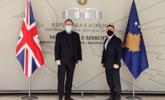 Abbott takohet me ministrin Mehaj, ofron mbështetje për FSK-në