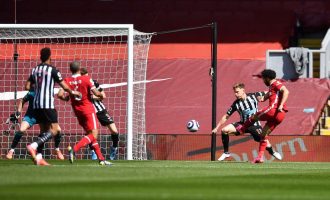 Liverpool në fund lëshon fitoren nga dora, barazon me Newcastle