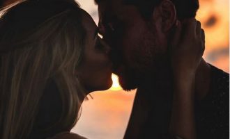 “Mëngjesi më i ëmbël për mua”: Miriam Cani uron ditëlindjen e Alban Skenderajt