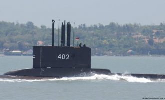 Indonezi: Si u zhduk nëndetësja me 53 persona në ekuipazh?