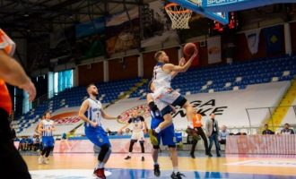 Goga Basket mposht Tiranën, në gjysmëfinale të Ligës Unike takohet me Yllin