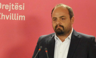 Boiken Abazi publikon “faktet” që dëshmojnë se po i vidhen votat