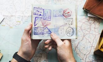 Drejtoria e vizave në Mbretërinë e Bashkuar rekomandon aplikimin për pasaportë në kohë