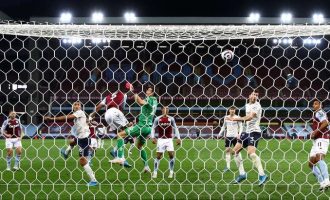 Manchester City kthehet te fitorja, mposht Aston Villën në “Villa Park”