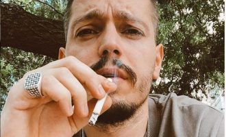 Elgit Doda për konkurrentët e “Për’puthen”: “Degjenerimi ka kaluar kufijtë!”