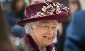 Disa nga privilegjet që gëzon vetëm Mbretëresha Elizabeth mund t’ju tingëllojnë të çuditshme