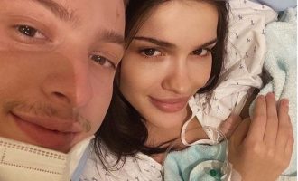 Në ditën që erdhi në jetë vajza e saj, Arbenita Ismajli humbi një person të shtrenjtë