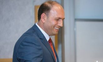 ShSKUK obligohet t’i japë pagë për 15 muaj pa punuar Gani Bajraktarit