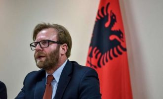 Abazi: PDK e Lista Serbe janë në sinkronizim të veprimeve për të sabotuar konsolidimin e institucioneve