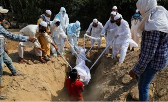 Indi: Zjarri vret pacientë në spital ndërkohë që rastet me Coronavirus shënojnë rekorde