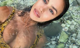 Irina Shayk çon në një tjetër nivel vendosjen e maskës