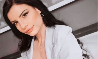 Nuk është Andi, një tjetër konkurrent i “Për’puthen” me këngë për Jasminën