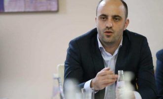 Zymberaj: 10 vjet më parë Osmani bashkë me LDK-në e dërguan Pacollin në Kushtetuese