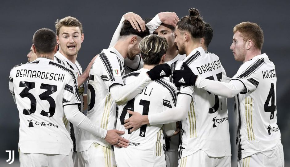 Lojtarët dalin kundër trajnerit Pirlo