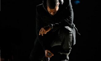 Këto atlete të Kanye West mund të jenë më të shtrenjtat në botë