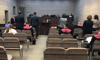 Ministri Aliu dhe të akuzuarit e tjerë deklarohen të pafajshëm para gjykatës