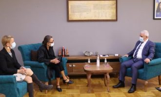 Sveçla takon dy përfaqësueset e OKB-së, të gatshëm për thellim të bashkëpunimit