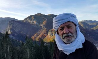 Çun Lajçi pyet Kurtin: A përnimend don me na i hjekë nga 20 euro prej pensionit?