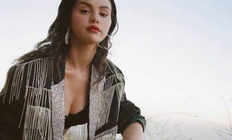 Selena Gomez nuk njihet më pas transformimit të flokëve
