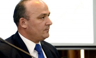 Bulliqi për mjekun e suspenduar në QKMF, sjellja e tij mund të ketë ardhur si pasojë e ngarkesës