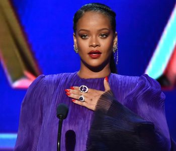 Rihanna doli për darkë e veshur me të brendshme