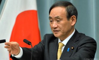 Kryeministri japonez uron Vjosa Osmanin për postin e presidentes