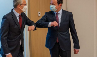 Kurti takohet me sekretarin e NATO-s: Prezenca e tyre në Kosovë e domosdoshme