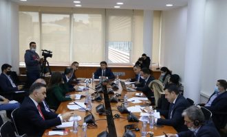 Komisioni për Legjislacion miraton Projektligjin për mundësinë e gjykimit në mungesë të krimeve të luftës