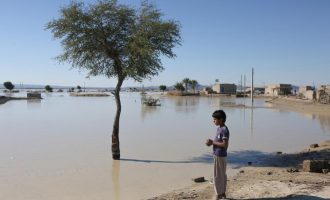 Nga përmbytjet e reshjeve të shiut në Iran, së paku 10 persona kanë humbur jetën