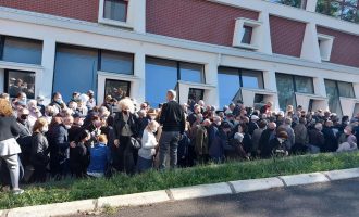 Tollovia para sallës “1 Tetori”, deputetja e PDK-së: Qeveria nuk ka “ndjeshmëri njerëzore”