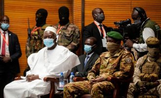 Ushtria e Malit arreston presidentin dhe kryeministrin e vendit