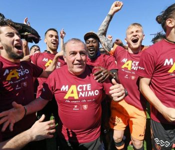 Pas 23 vitesh, Salernitana rikthehet në Serie A