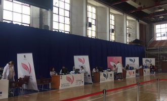 Niman Bardhi: Mjekët të painteresuar të vaksinohen