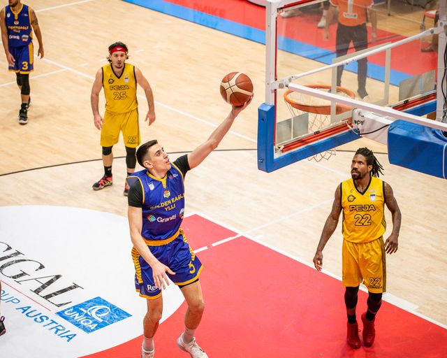 Ylli mposht edhe në ndeshjen e dytë finale Pejën, ekipi nga Suhareka një fitore larg titullit kampion