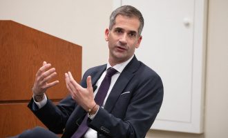 Kryetari i Athinës sot viziton Prishtinën