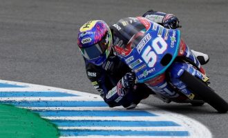 Ylli i Moto3 dërgohet me urgjencë në spital pas aksidentit “HORROR” që pësoi në pistë