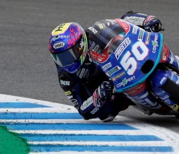Ylli i Moto3 dërgohet me urgjencë në spital pas aksidentit “HORROR” që pësoi në pistë