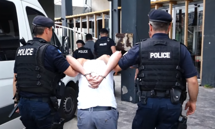 Një muaj paraburgim ndaj të dyshuarit për “kontrabandim me emigrantë”