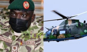 Shefi i ushtrisë së Nigerisë dhe 10 persona të tjerë mbetën të vrarë në aksident ajror