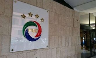 Federata italiane e Futbollit i del në ndihmë klubeve që nuk kanë arritur të paguajnë lojtarët e tyre