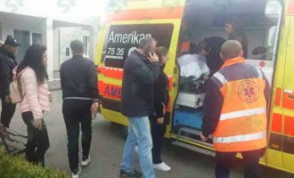 Në sfidën mes Partizanit dhe Bilishtit në konkurrencën e femrave në Shqipëri, gjashtë futbolliste transportohen për spital shkaku i helmimit