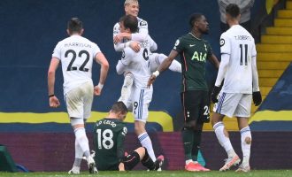 Tottenham pëson disfatën e parë nën drejtimin e Mason, Leeds United mposht londinezët