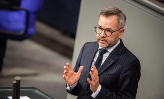 Deputeti gjerman: Kosova ka përmbushur kriteret për liberalizim të vizave, BE t’i mbajë premtimet