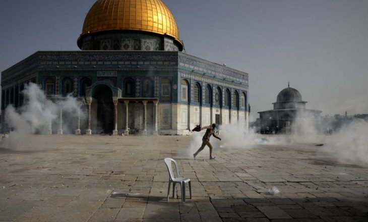 Mësoni më shumë rreth konfliktit në xhaminë Al-Aksa, nga ultimatumi i Hamasit për Izraelin deri te sulmet me raketa mbi territorin izraelit