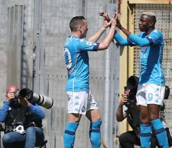 Napoli mposht Spezian, ekipi i Ismajlit rrezikon rënien një kategori më poshtë