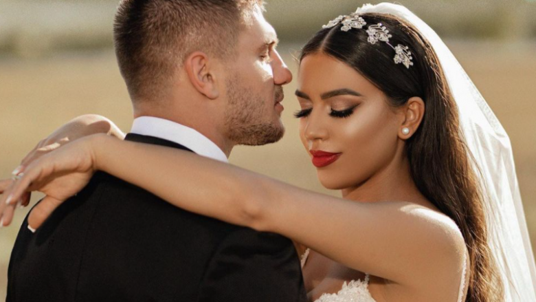 Akil Gjakova bëhet baba për herë të parë