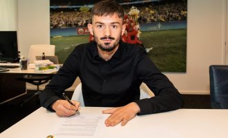 Zyrtare: Toni Domgjoni transferohet te Vitesse në Holandë