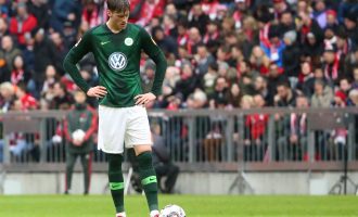 Roma vihet në gjurmët e sulmuesit holandez të Wolfsburgut